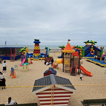Zonnig En Gezellig Appartement Met Zijdelings Zeezicht En Zwembad In Koksijde Exteriér fotografie