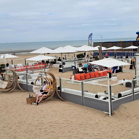 Zonnig En Gezellig Appartement Met Zijdelings Zeezicht En Zwembad In Koksijde Exteriér fotografie