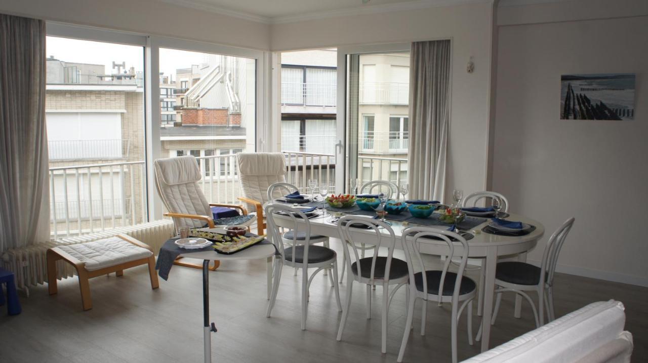 Zonnig En Gezellig Appartement Met Zijdelings Zeezicht En Zwembad In Koksijde Exteriér fotografie